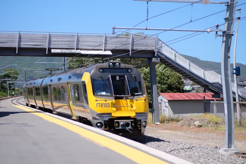matangi train distorted by rolling shutter.